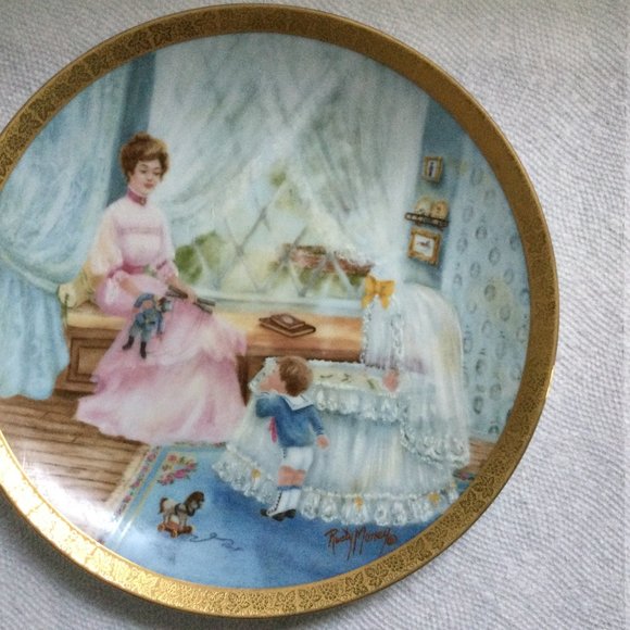 Vintage R J Ernst Enterprises The Mommy & Me Series baby's sleeping plate ba - Picture 1 of 5